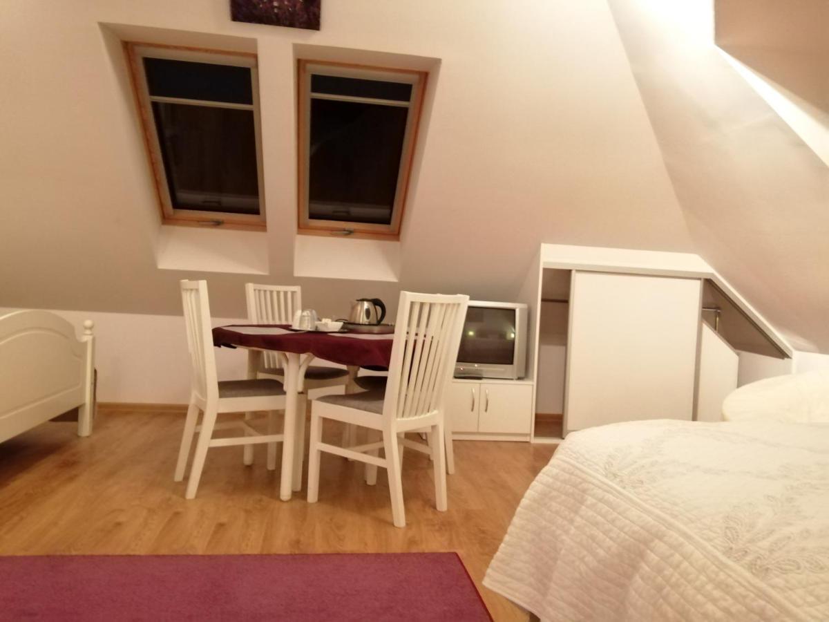 Agroturystyka U Izabelli Niemce Exterior photo